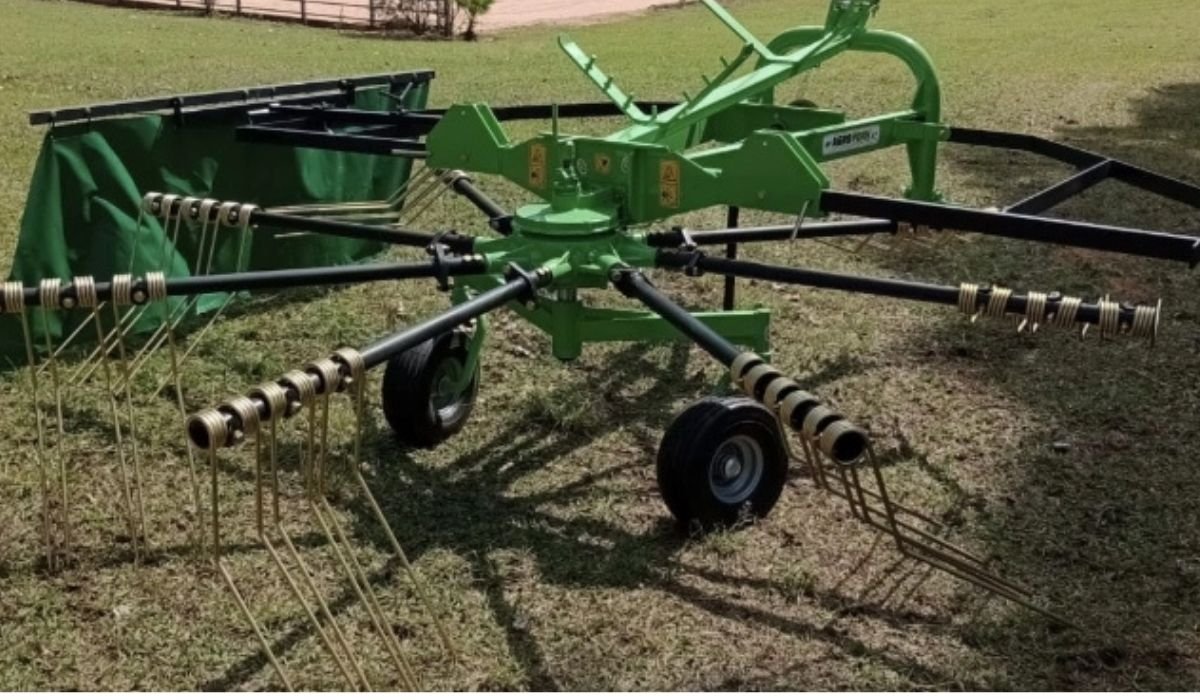 Enleirador para trator